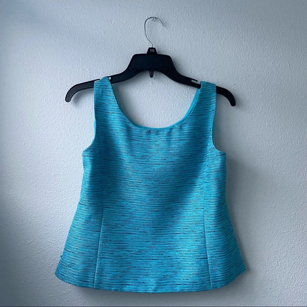 008. 2 piece set - Blazer and Matching Tank Top - Picture 7 of 16